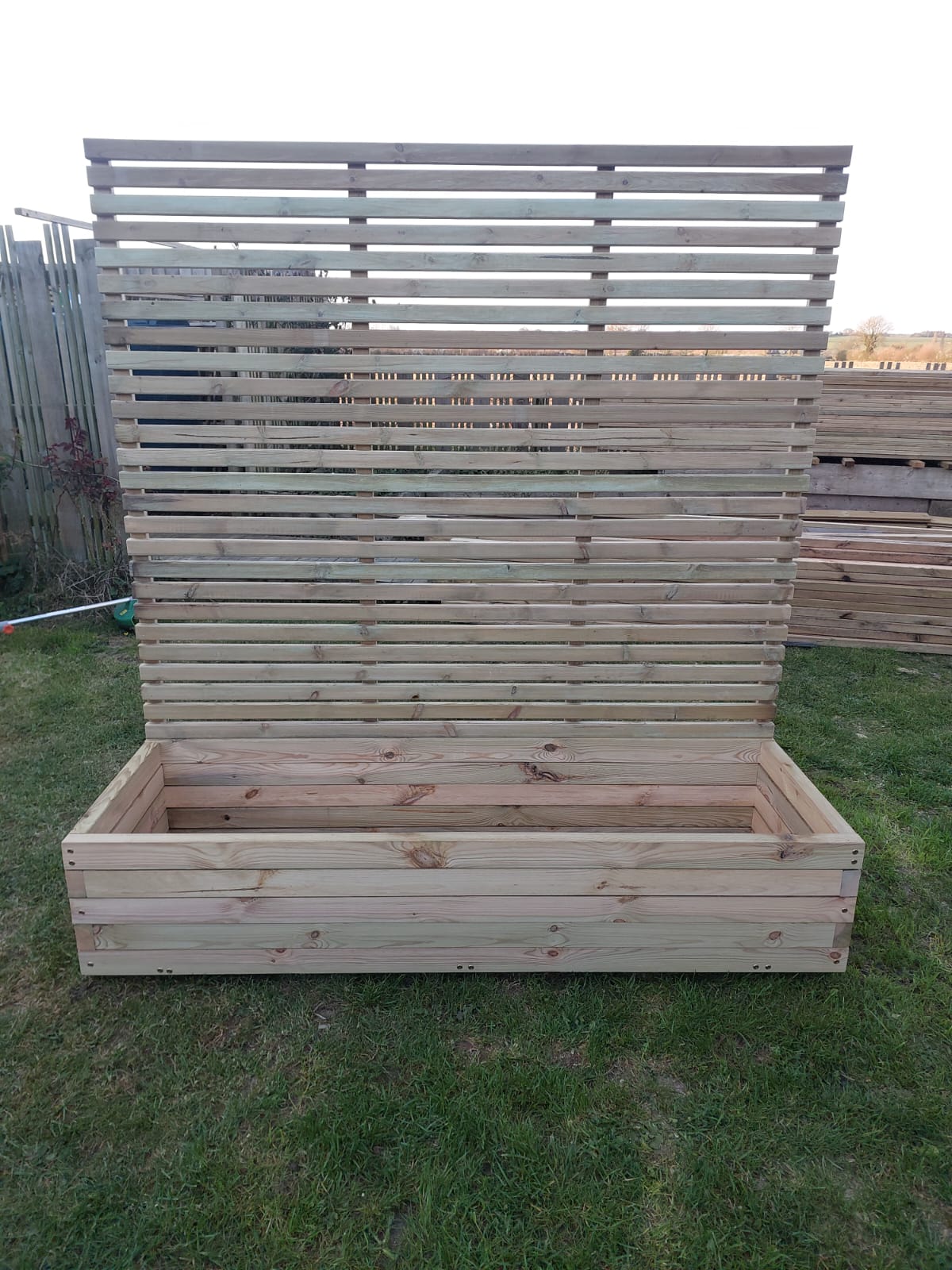 Slats Planter 0.9m x 0.9m - 3FT x 3FT